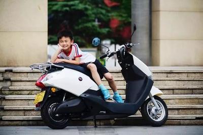 最貴電動(dòng)車(chē)牌照車(chē)主專(zhuān)訪